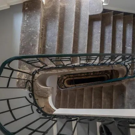 Immeuble 4étages D'exception Plein Centre Terrasses Ascenseur *